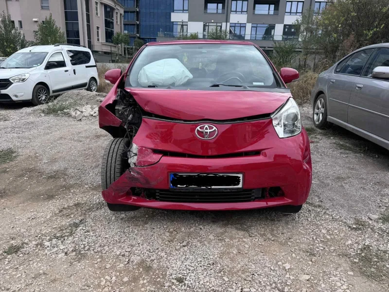 Toyota IQ 1.0 vvt-I cvt, снимка 5 - Автомобили и джипове - 52553816