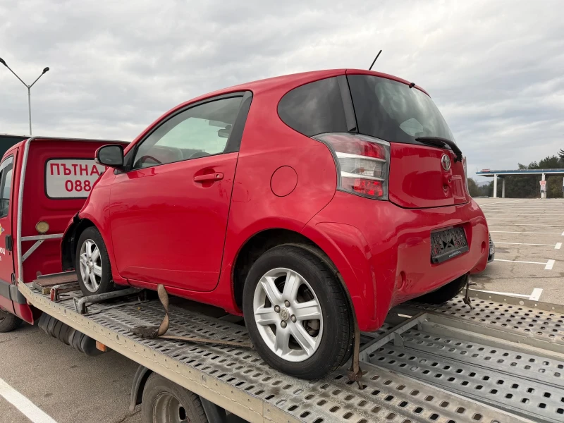 Toyota IQ 1.0 vvt-I cvt, снимка 4 - Автомобили и джипове - 52553816