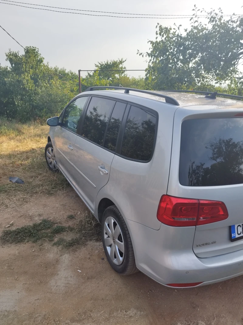 VW Touran, снимка 6 - Автомобили и джипове - 53585530