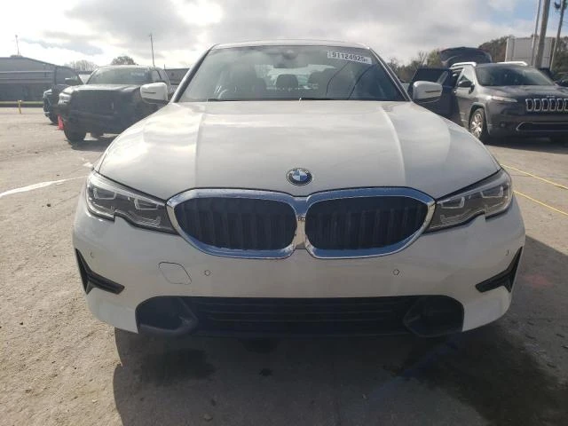 BMW 330 KEYLESS* LED* НАВИГАЦИЯ, снимка 5 - Автомобили и джипове - 53698592