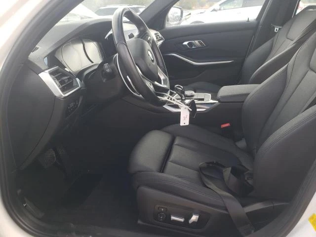 BMW 330 KEYLESS* LED* НАВИГАЦИЯ, снимка 7 - Автомобили и джипове - 53698592