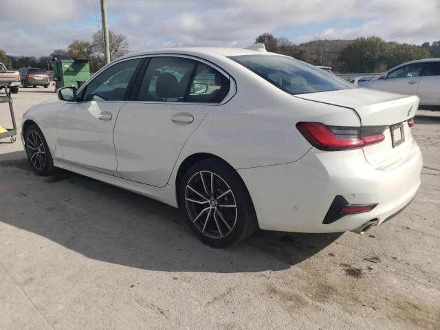 BMW 330 KEYLESS* LED* НАВИГАЦИЯ, снимка 2 - Автомобили и джипове - 53698592