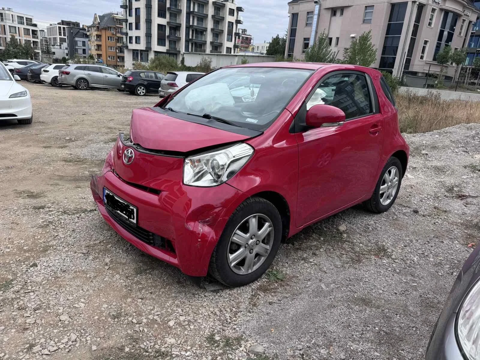 Toyota IQ 1.0 vvt-I cvt, снимка 1