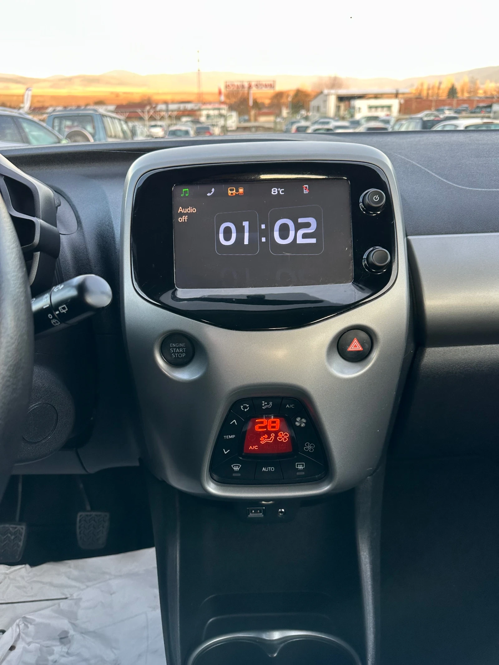 Toyota Aygo 1.0i / Euro6 / NAVI / Keyless  - изображение 7