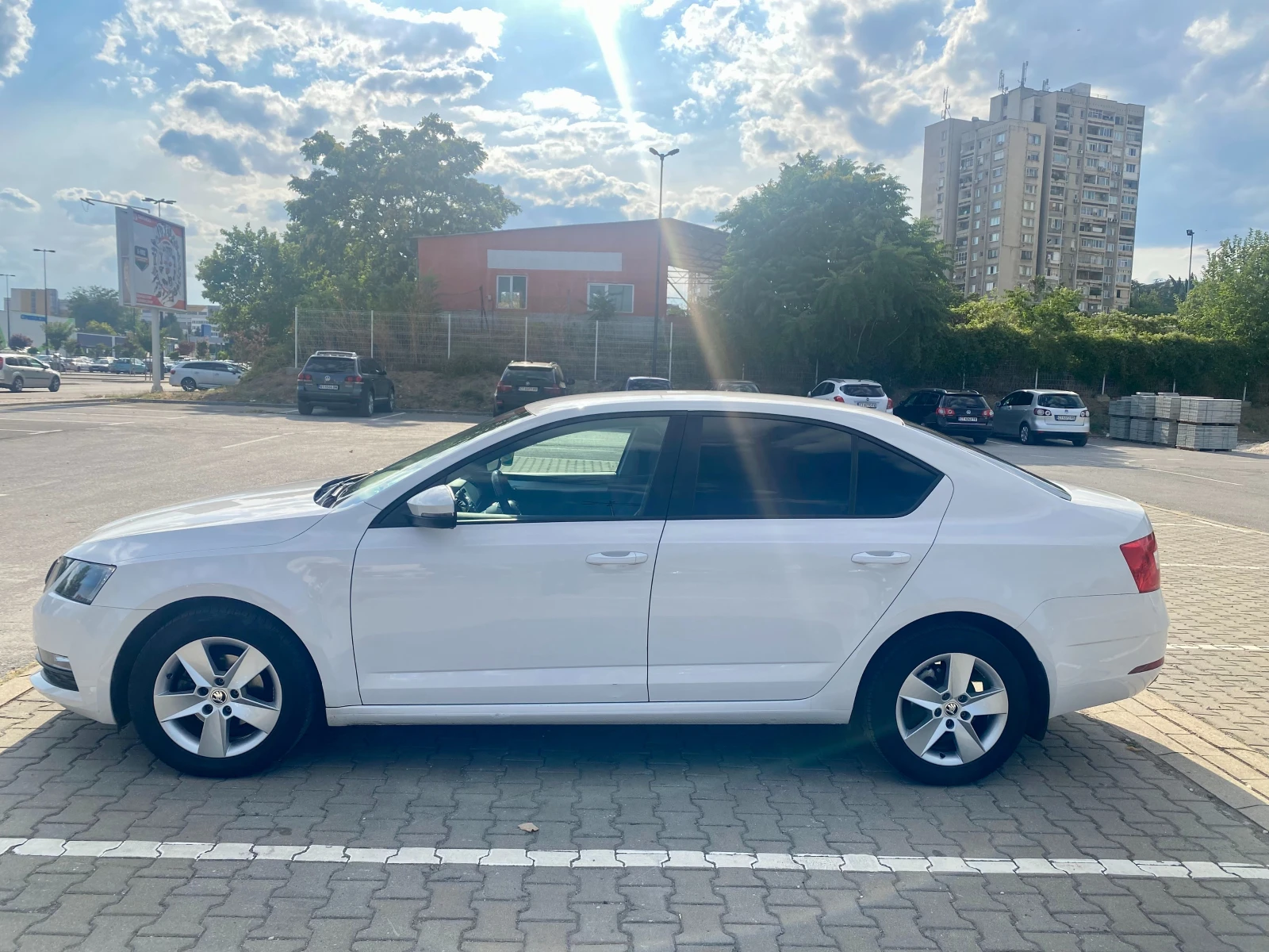 Skoda Octavia 1.6TDI AUTOMATIC 7DSG 197 лева месечна вноска - изображение 2