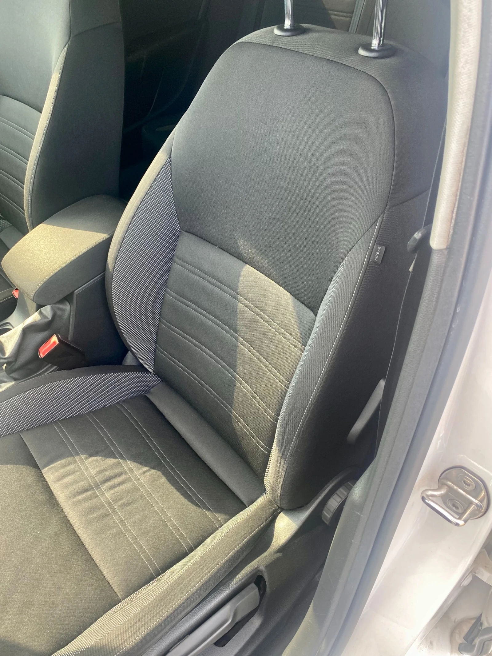 Skoda Octavia 1.6TDI AUTOMATIC 7DSG 197 лева месечна вноска - изображение 8