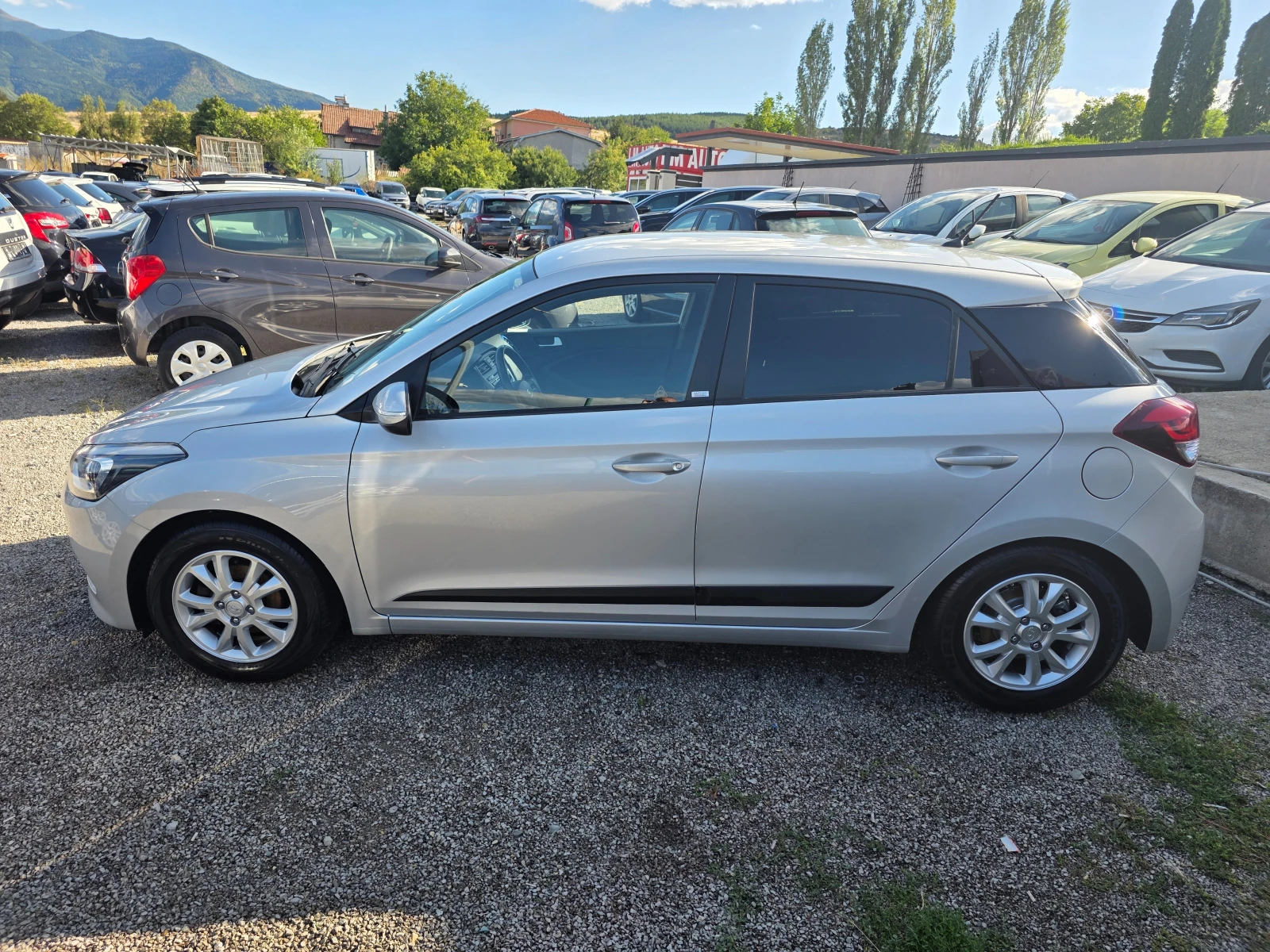 Hyundai I20 1.2i passion led euro6 като нов - изображение 7