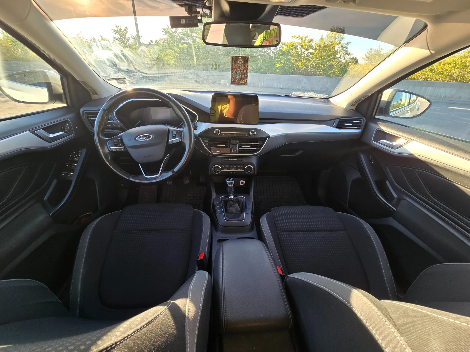 Ford Focus Keyless, Ambient, Wifi Android auto/CarPlay - изображение 8