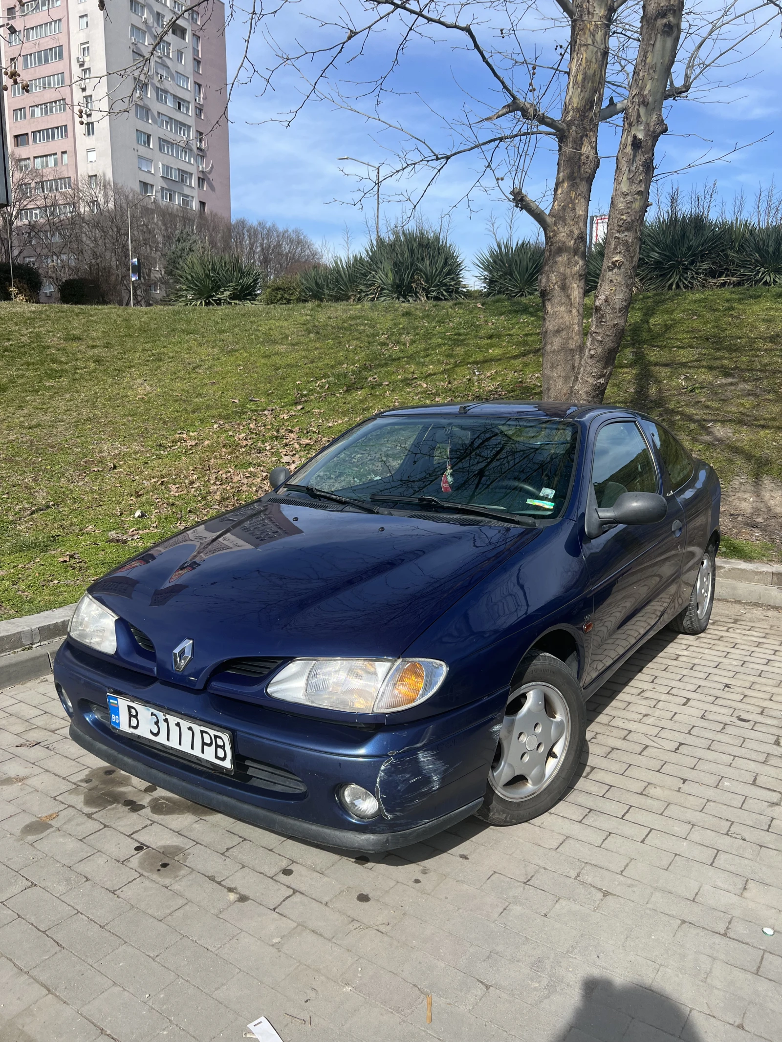 Renault Megane 1.6 - изображение 3