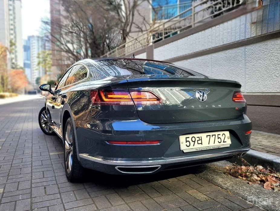 VW Arteon PRESTIGE* AMBIENT* ОБДУХВАНЕ* 4 ПОДГРЕВА* КАМЕРА , снимка 3 - Автомобили и джипове - 54133651