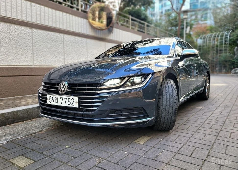 VW Arteon PRESTIGE* AMBIENT* ОБДУХВАНЕ* 4 ПОДГРЕВА* КАМЕРА , снимка 2 - Автомобили и джипове - 54133651