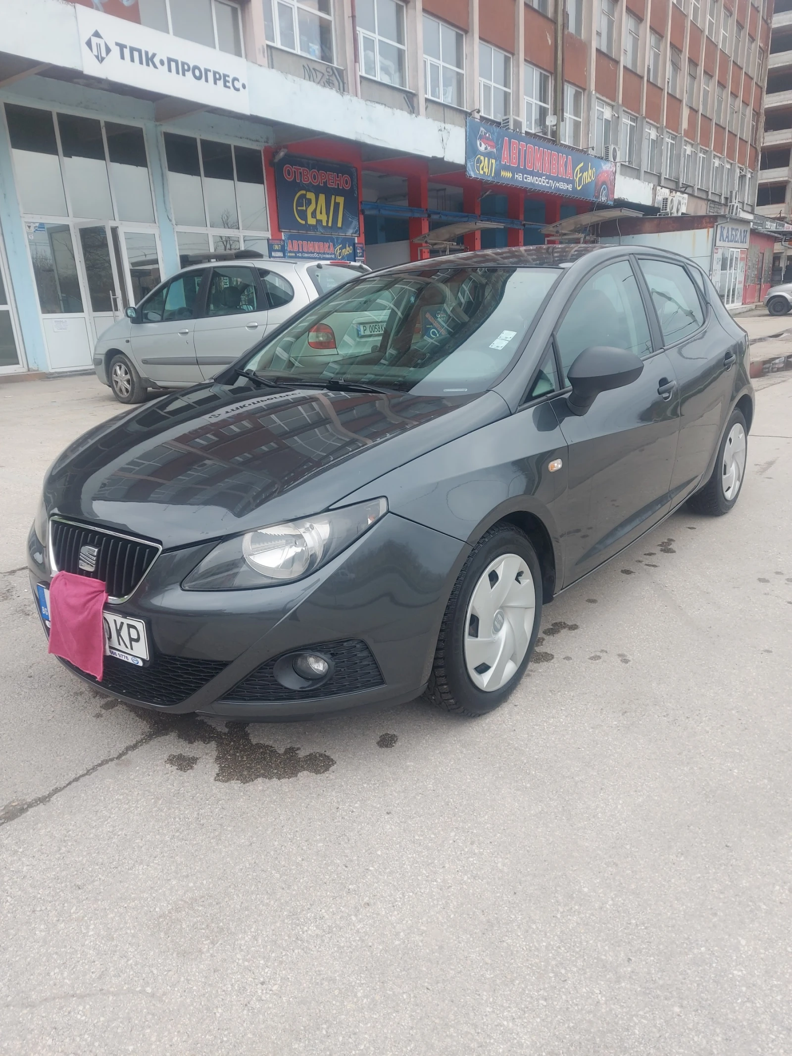 Seat Ibiza, снимка 4 - Автомобили и джипове - 54173087