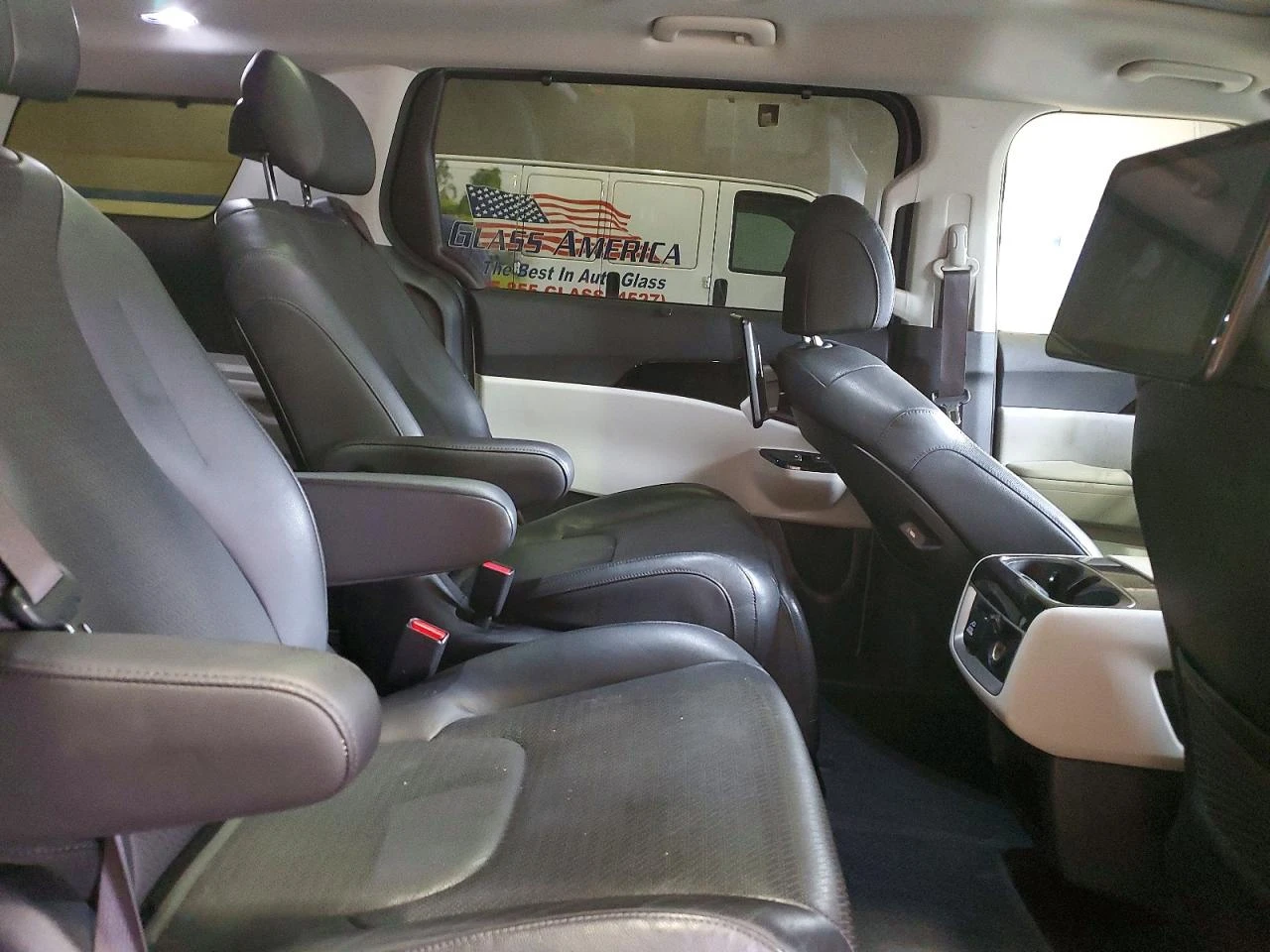 Kia Carnival * Sx Prestige* 7-�����*  | Mobile.bg � ����������� 11