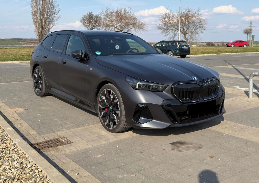 BMW 550 e xDrive M-Sport, снимка 4 - Автомобили и джипове - 54560050