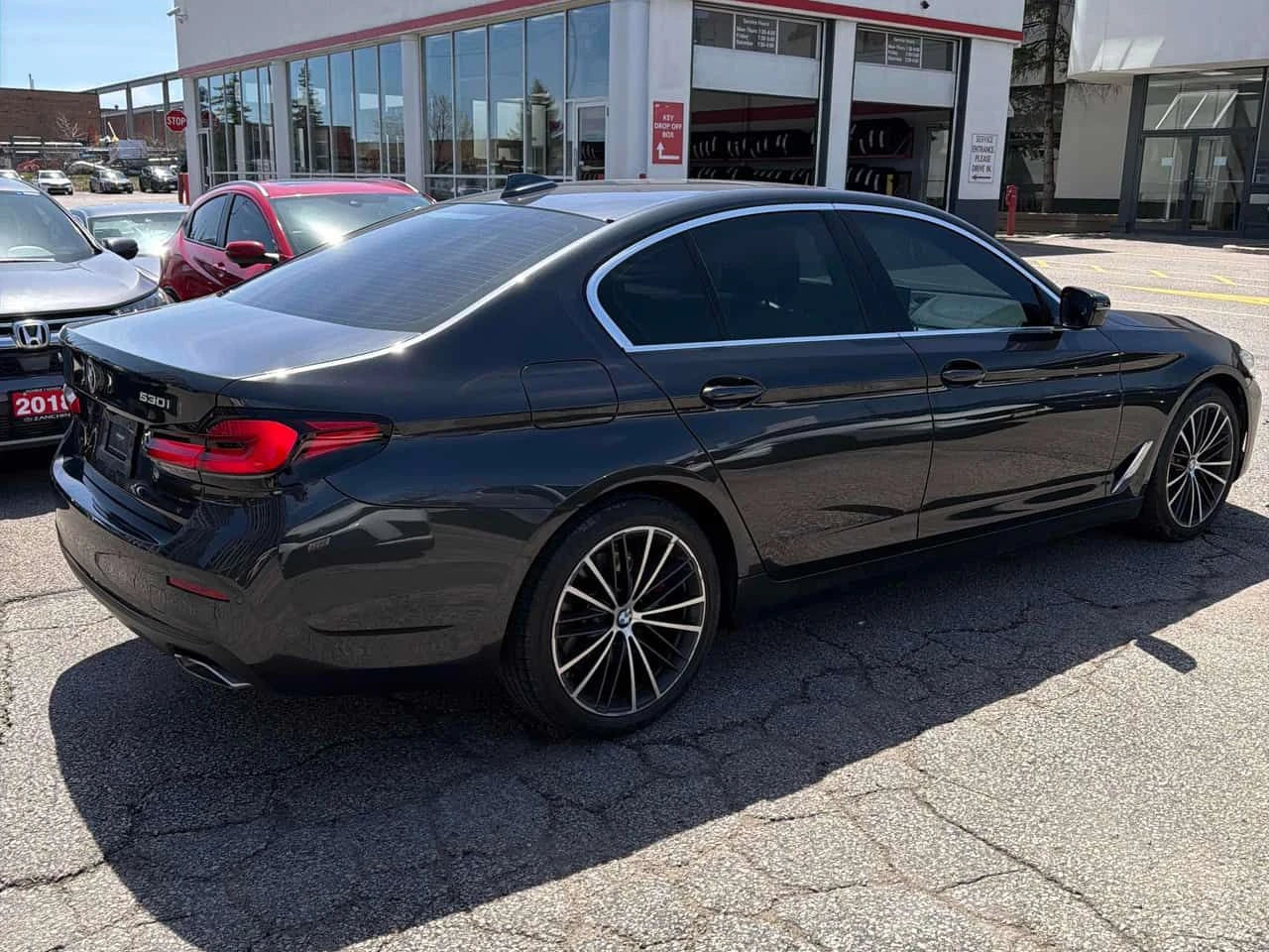 BMW 530 XDRIVE * ДИГИТАЛНО ТАБЛО* М САОН* HEAD UP* , снимка 4 - Автомобили и джипове - 54663059