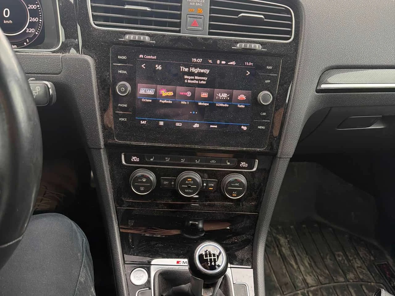 VW Golf R 5 door Manual | LED | NAVI , снимка 9 - Автомобили и джипове - 54971160