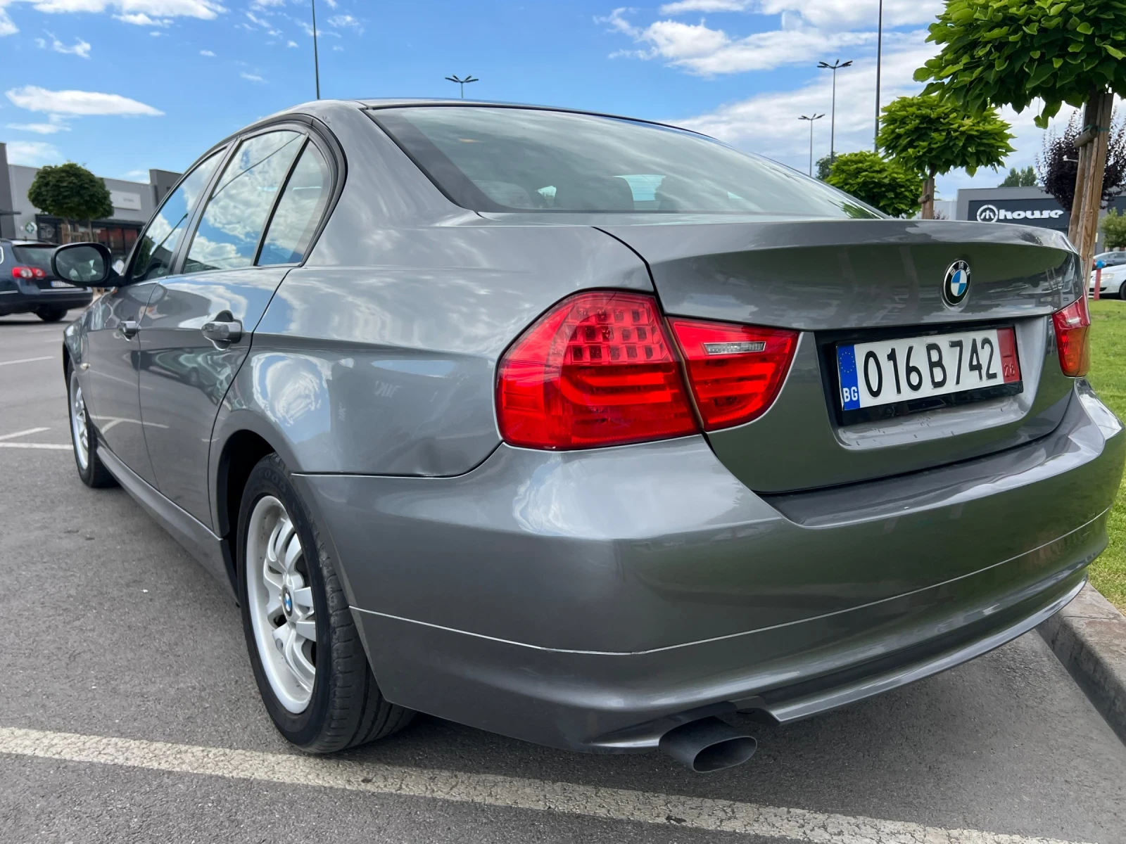 BMW 320 1.6 D , снимка 5 - Автомобили и джипове - 55270138