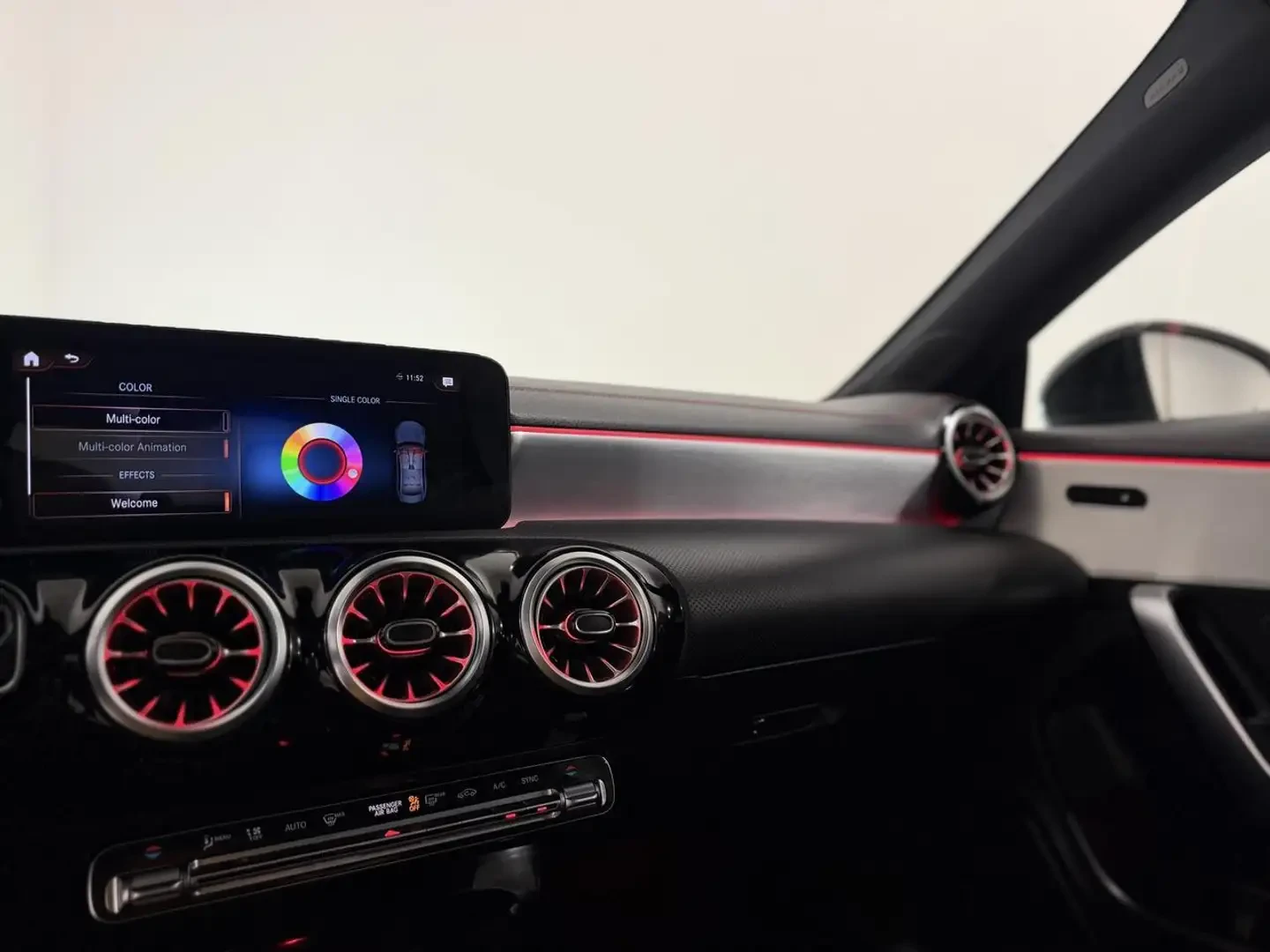 Mercedes-Benz CLA 250 4MATIC* AMG* ПОДГРЕВ, снимка 13 - Автомобили и джипове - 55314562