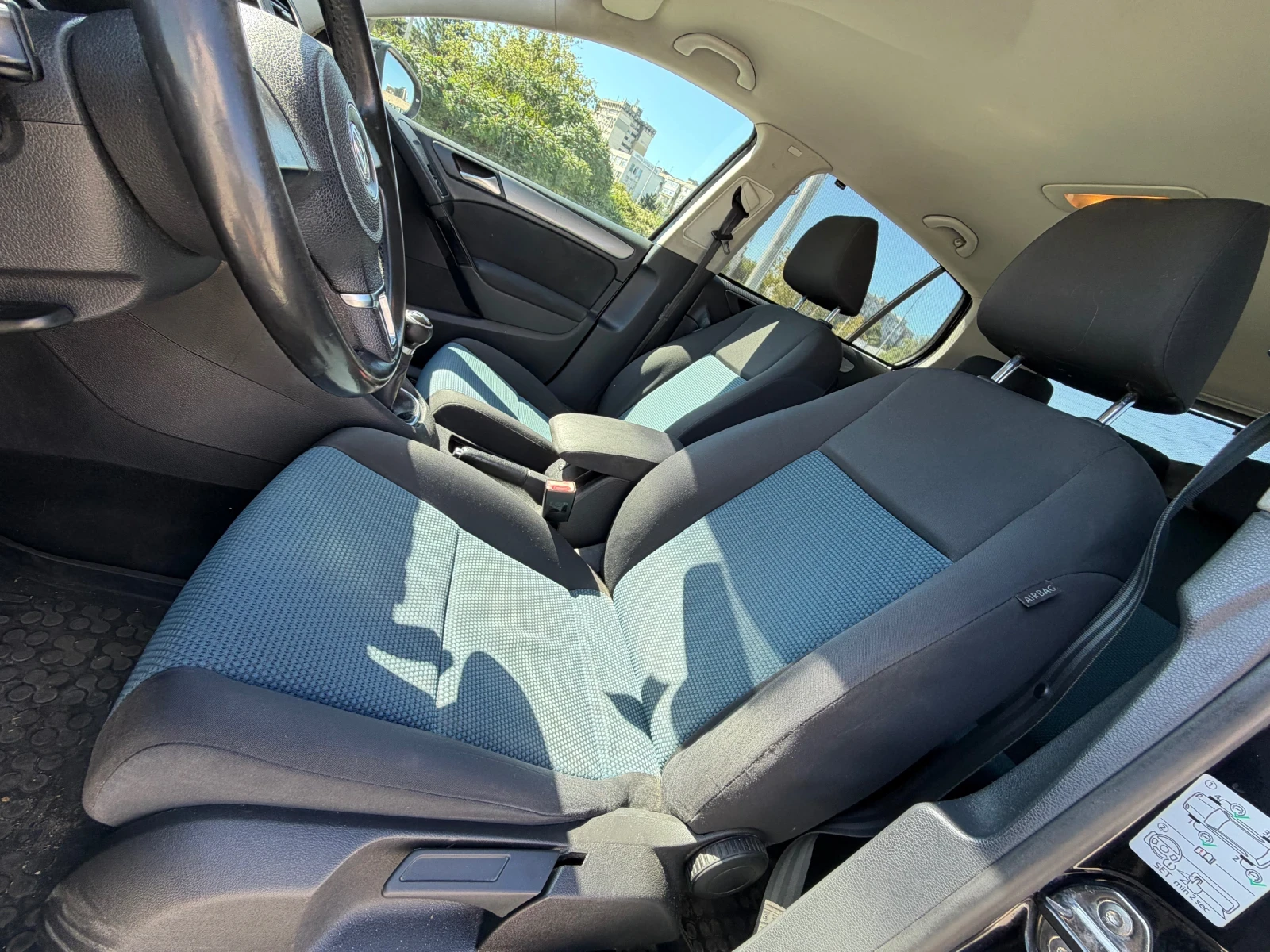 VW Golf GTD* 140кс* Нови* Гуми, снимка 13 - Автомобили и джипове - 55448996