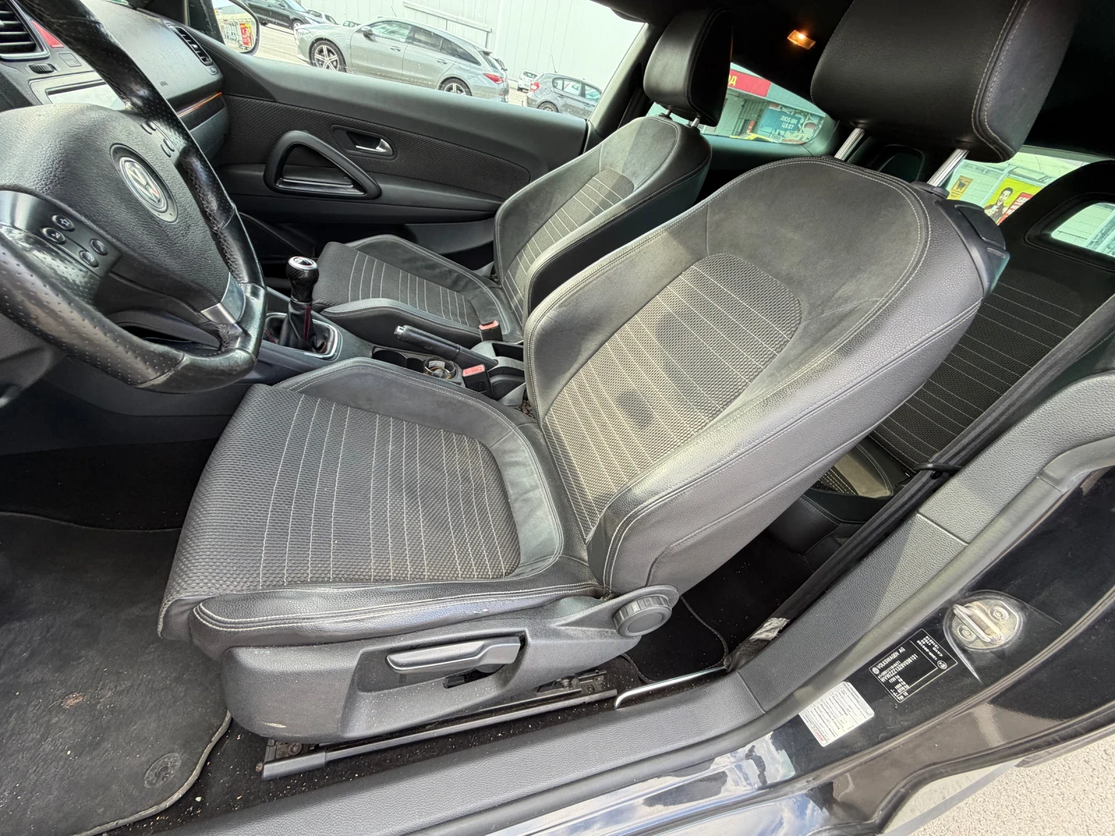VW Scirocco 200кс* Всичко* ПЛАТЕНО* , снимка 9 - Автомобили и джипове - 55448996