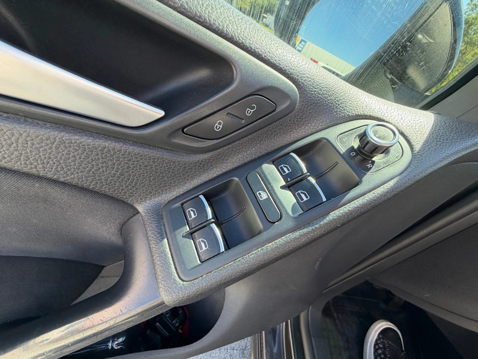 VW Golf GTD* 140кс* Нови* Гуми, снимка 15 - Автомобили и джипове - 55448996