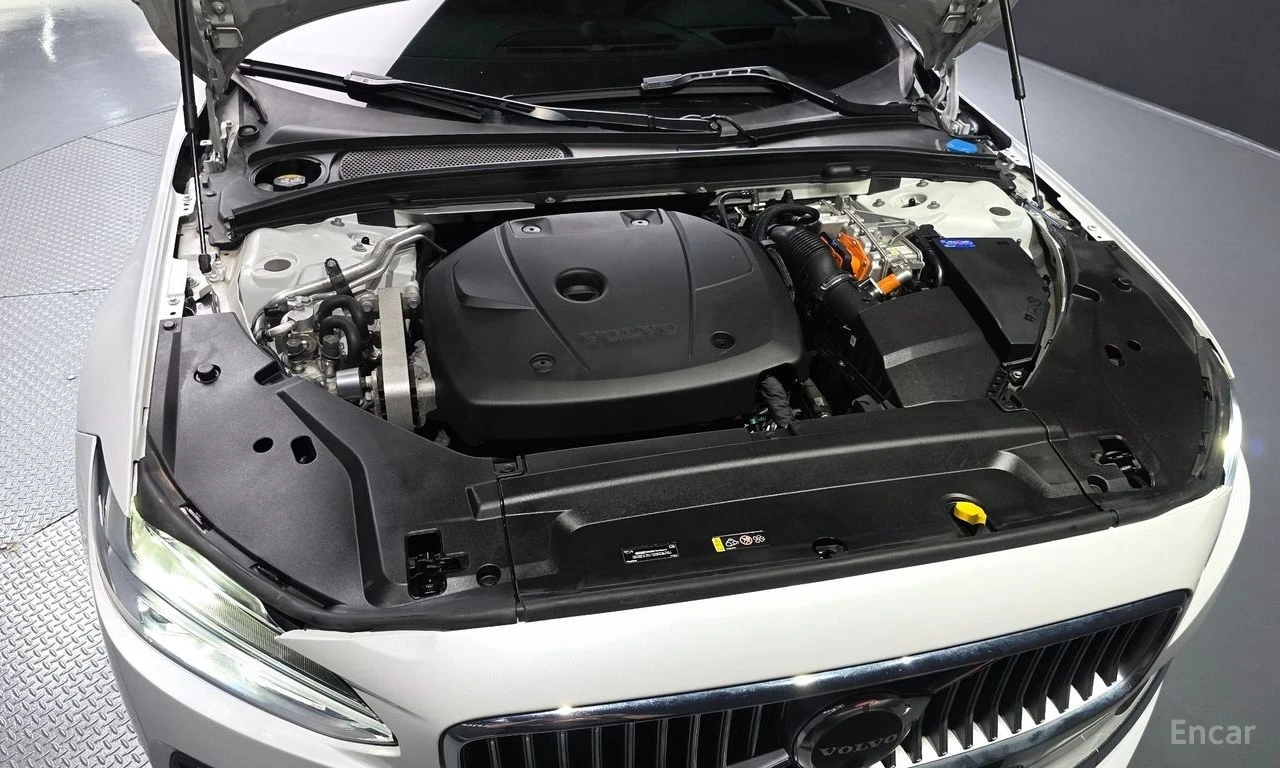 Volvo S90 T8* ULTIMADE* BRIDE* BOWER* WILKINS* ОБДУХВАНЕ* ДИ, снимка 17 - Автомобили и джипове - 55973475