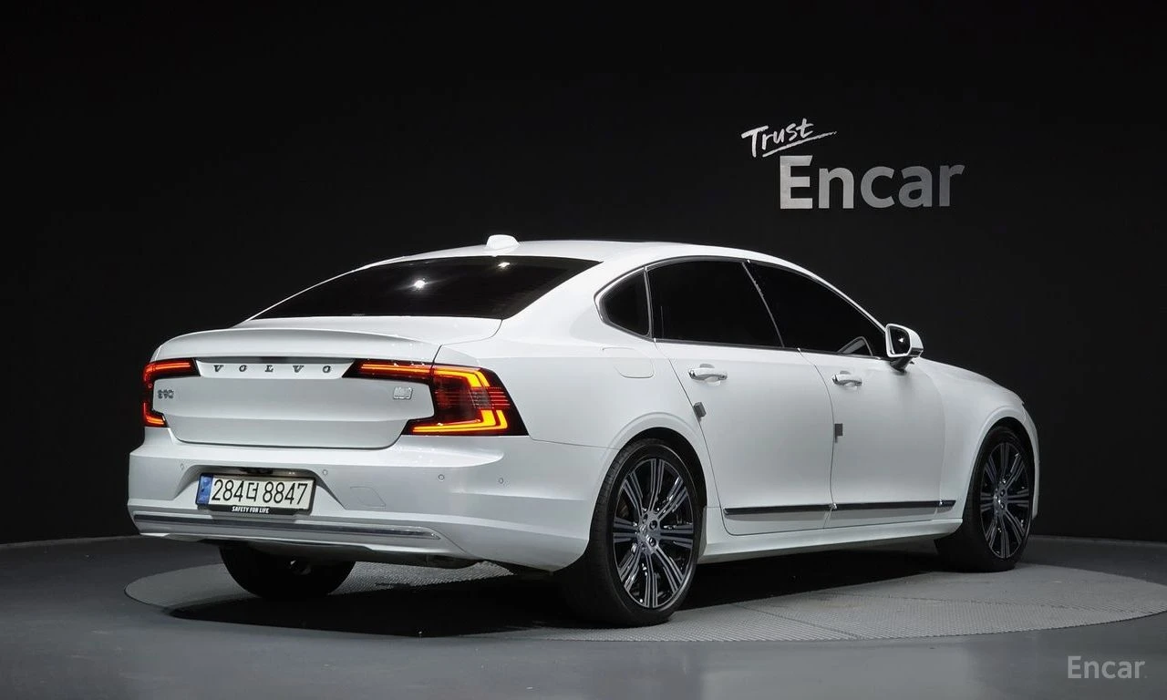 Volvo S90 T8* ULTIMADE* BRIDE* BOWER* WILKINS* ОБДУХВАНЕ* ДИ, снимка 2 - Автомобили и джипове - 55973475