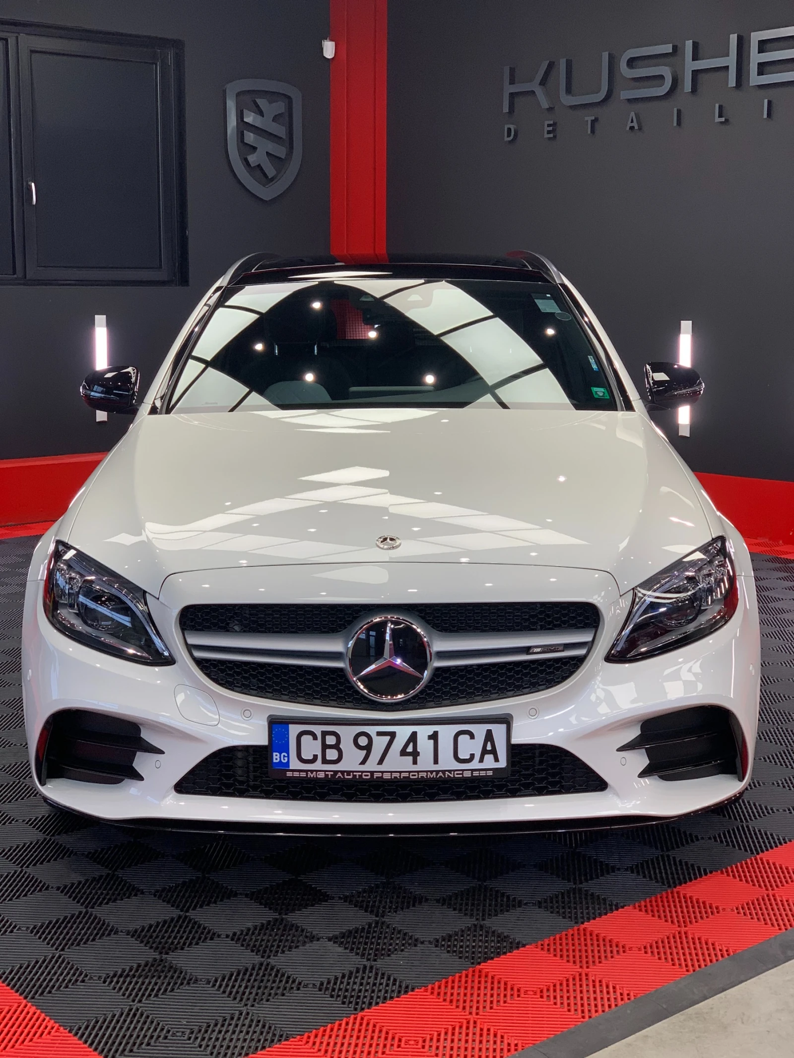 Mercedes-Benz C 43 AMG 4MATIC 390кс DISTRONIC BURMESTER PANORAMA, снимка 6 - Автомобили и джипове - 55981637