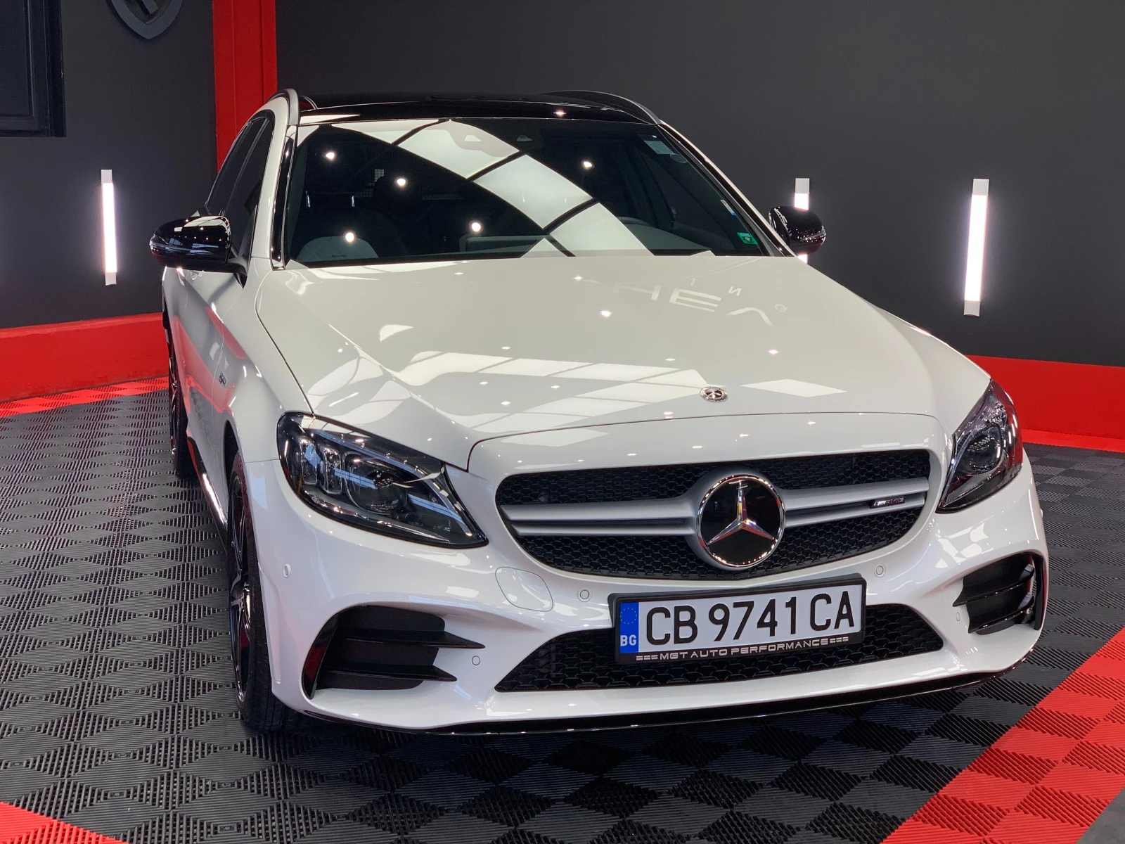 Mercedes-Benz C 43 AMG 4MATIC 390кс DISTRONIC BURMESTER PANORAMA, снимка 4 - Автомобили и джипове - 55981637