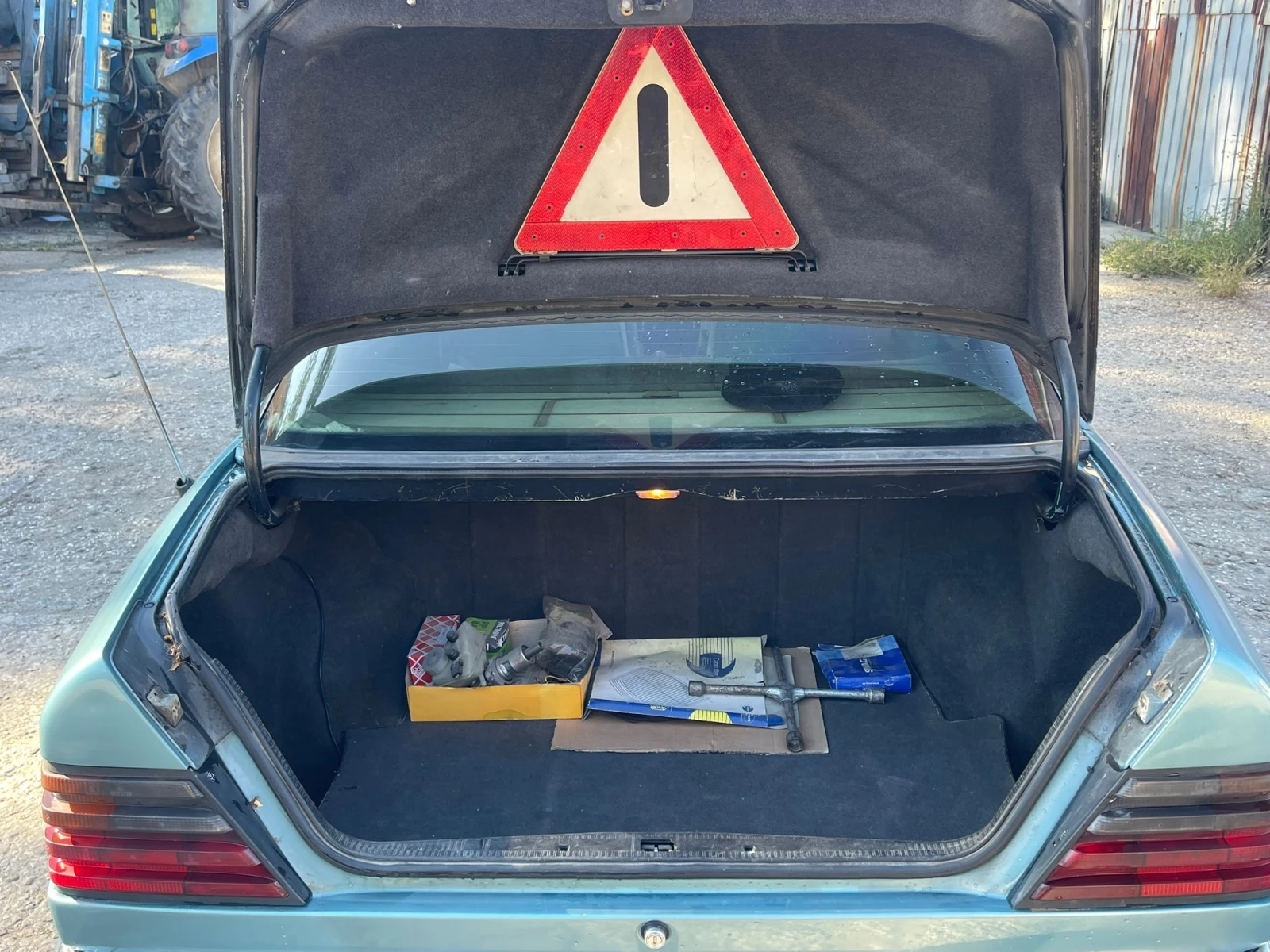 Mercedes-Benz 124, снимка 8 - Автомобили и джипове - 55988151