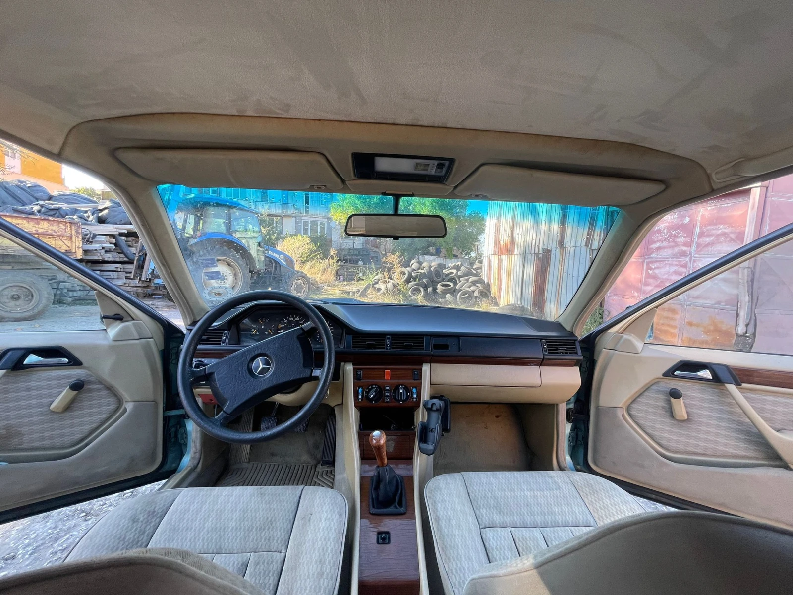 Mercedes-Benz 124, снимка 14 - Автомобили и джипове - 55988151