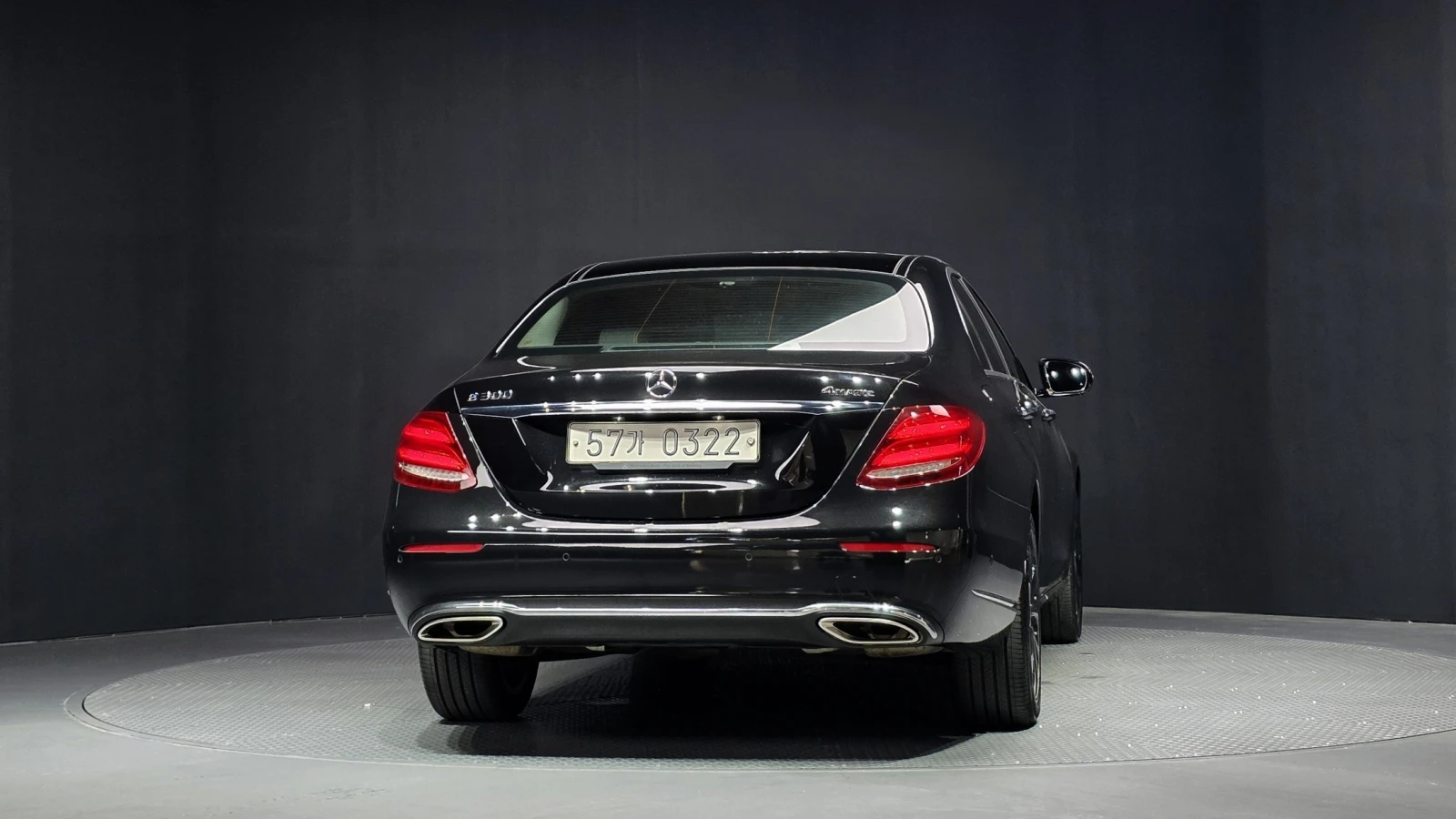 Mercedes-Benz E 300 4Matic Exclusive / 360/Panorama/Disi | Mobile.bg � ����������� 4