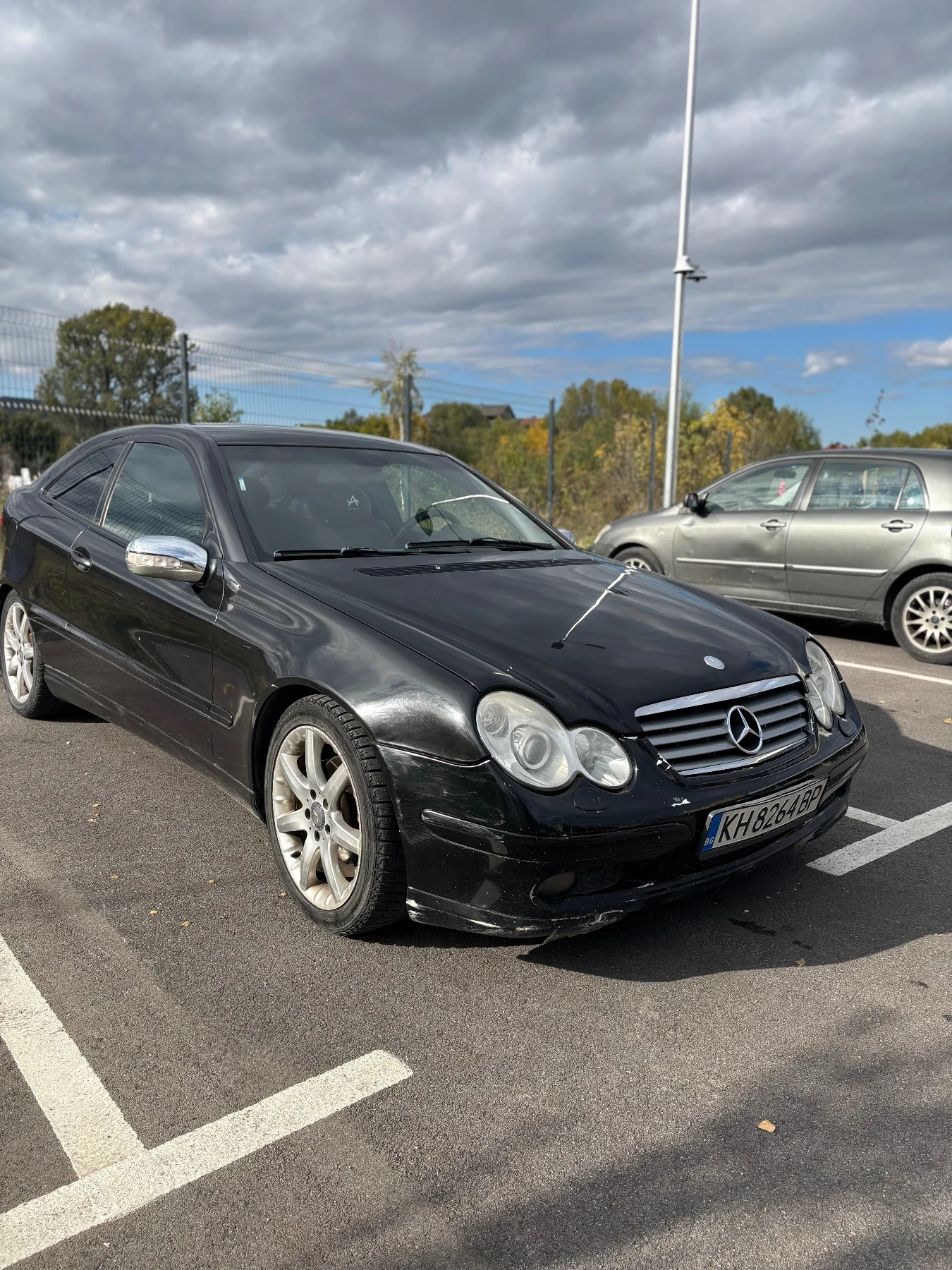 Mercedes-Benz 220, снимка 2 - Автомобили и джипове - 56617008
