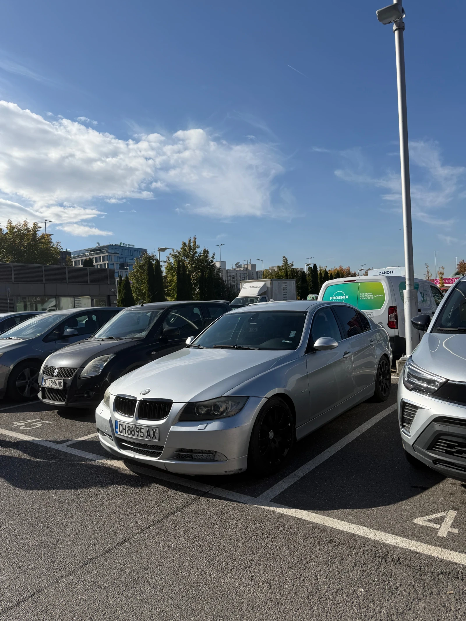 BMW 330 I, снимка 2 - Автомобили и джипове - 56653792
