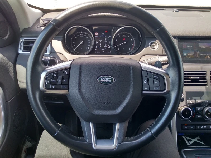 Land Rover Discovery Sport, снимка 8 - Автомобили и джипове - 46883957