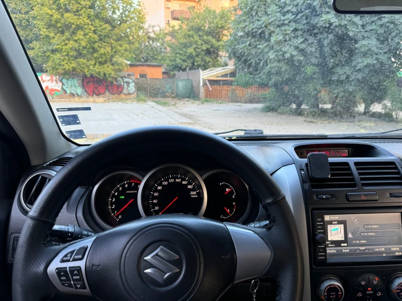 Suzuki Grand vitara 2.0, снимка 2 - Автомобили и джипове - 48271723