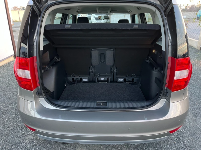 Skoda Yeti 1.6TDI, снимка 16 - Автомобили и джипове - 52391607