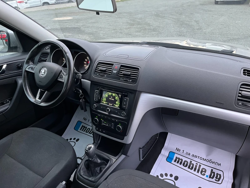 Skoda Yeti 1.6TDI, снимка 8 - Автомобили и джипове - 52391607