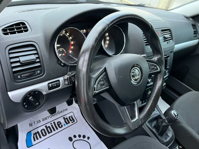 Skoda Yeti 1.6TDI, снимка 12 - Автомобили и джипове - 52391607