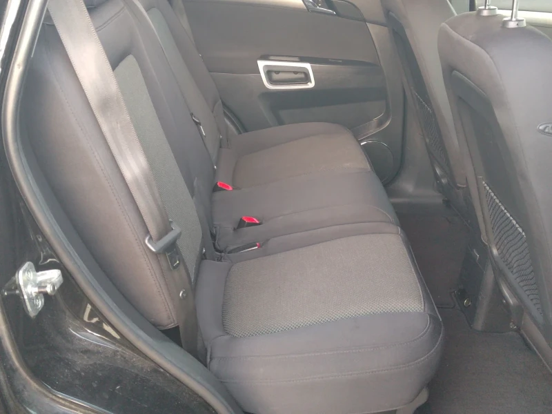 Opel Antara 2.4 BENZIN 4x4 , снимка 9 - Автомобили и джипове - 52710581