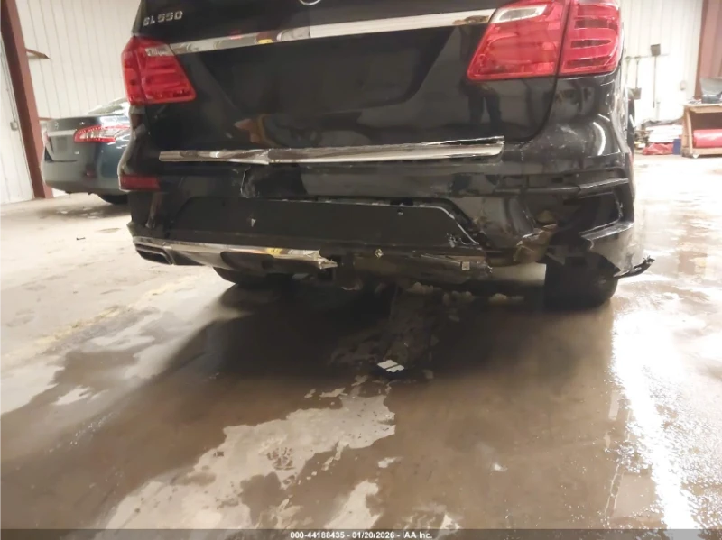 Mercedes-Benz GL 550 4MATIC* ДИСТРОНИК* 360КАМЕРА* H&K SOUND* ПАНОРАМА*, снимка 11 - Автомобили и джипове - 53326172