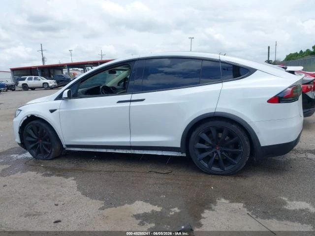Tesla Model X 90D, снимка 8 - Автомобили и джипове - 55107301