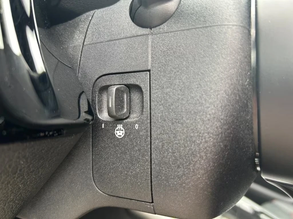 Mercedes-Benz GLA 220 D 4M AMG  - изображение 7