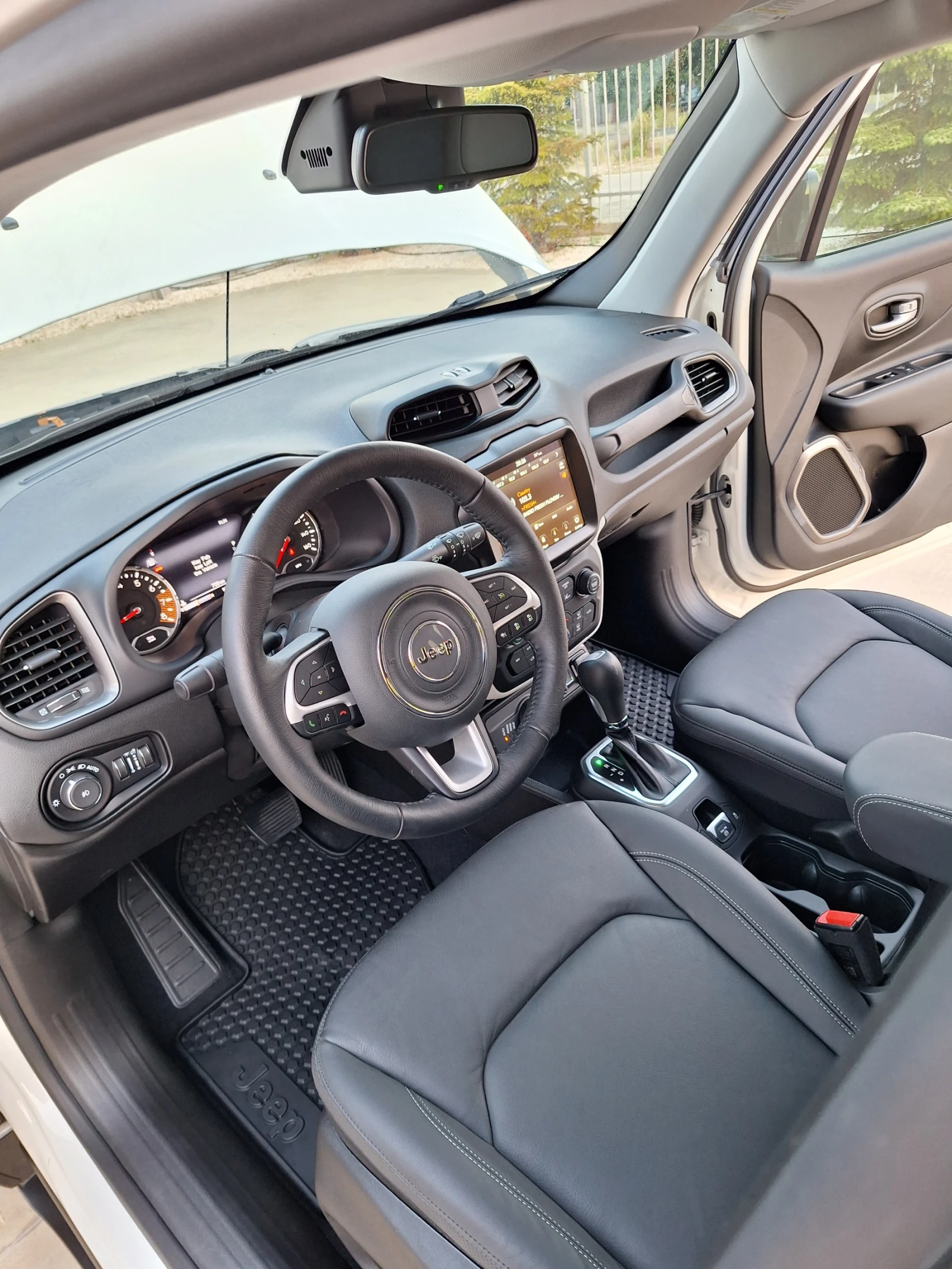 Jeep Renegade | Mobile.bg — изображение 13
