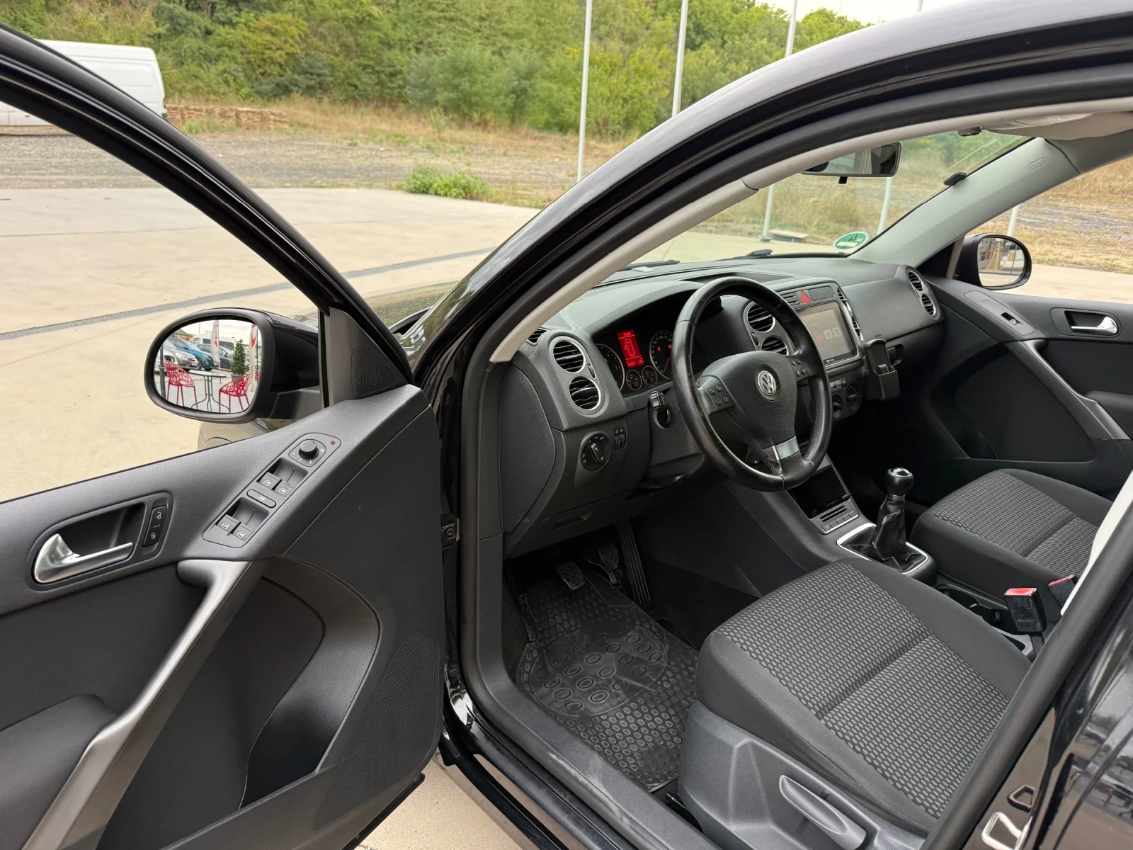 VW Tiguan ////44 | Mobile.bg   13