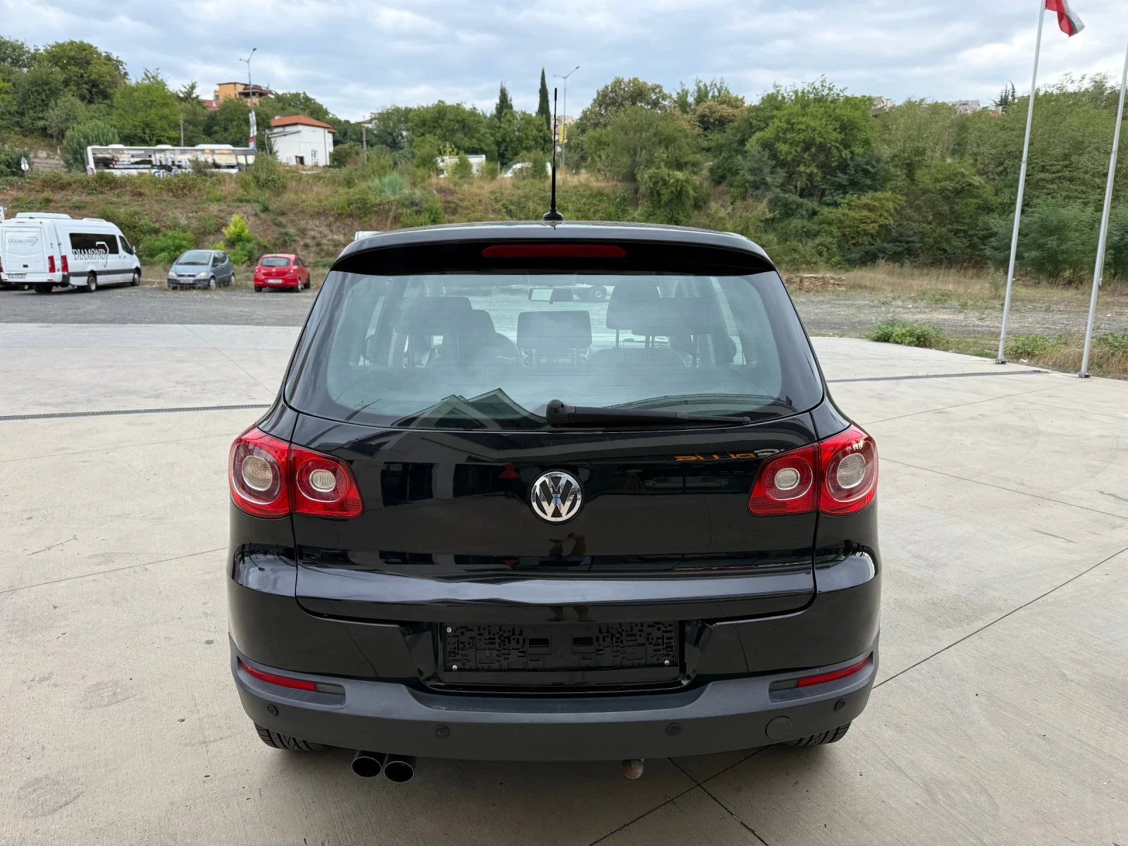 VW Tiguan Панорама/Навигация/Подгрев/Темпомат/4х4 - изображение 5