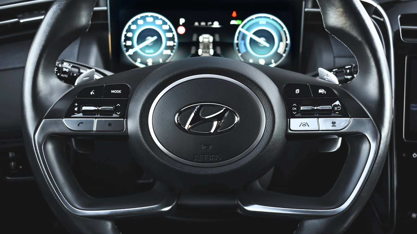 Hyundai Tucson 1.6 T-GDi PREMIUM Plug-in Hybrid 4x4 Automatic - изображение 9