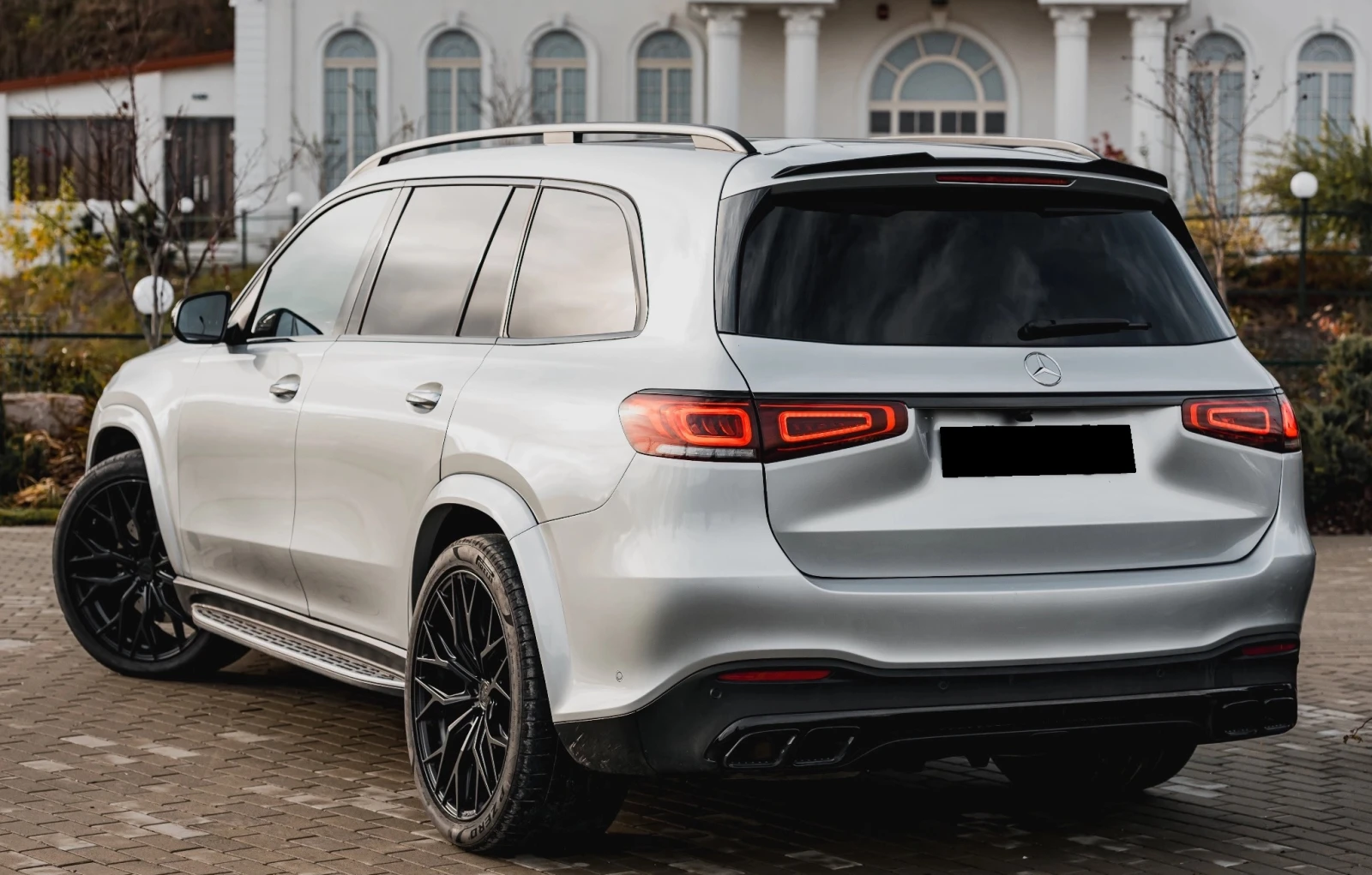 Mercedes-Benz GLS 400 d 4Matic AMG-Line - изображение 2