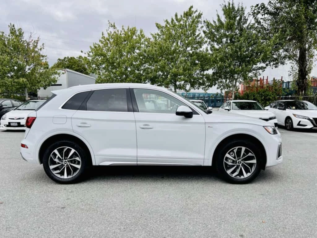 Audi Q5 45 TFSI| PANO| LANE ASSIST| ФИКСИРАНА ЦЕНА, снимка 4 - Автомобили и джипове - 54215362