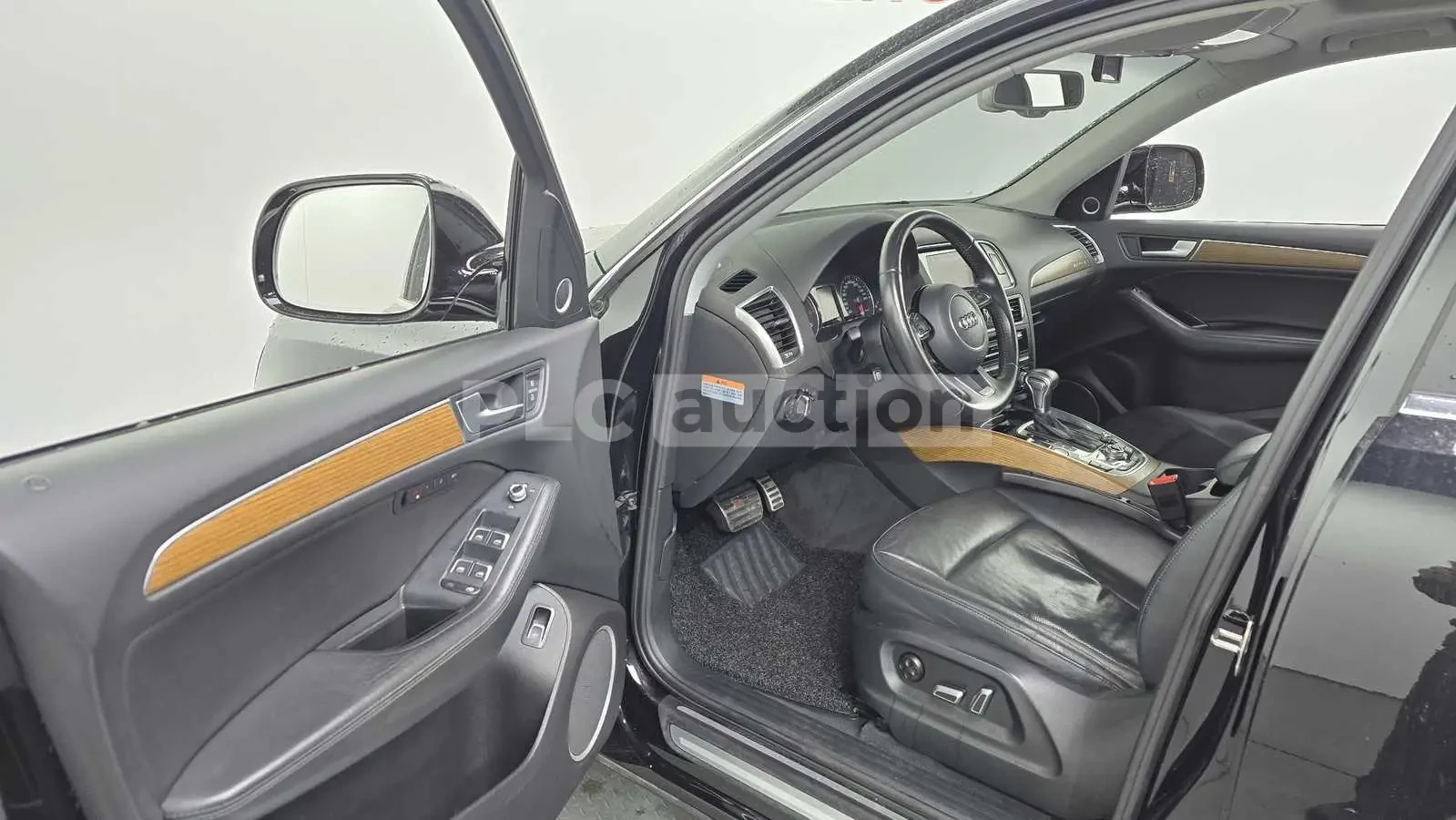 Audi Q5 * Обдухване * Подгрев * Панорама * , снимка 10 - Автомобили и джипове - 54267383